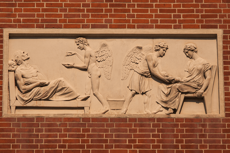 Wandrelief an der Berliner Charite